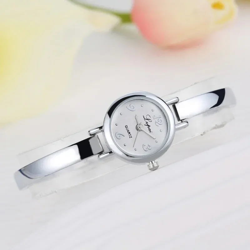 Luxury Watch Women Dress Bracelet Watch Fashion Crystal Quartz Wristwatch Classic Gold Ladies Casual Watch Lvpai Top Brand