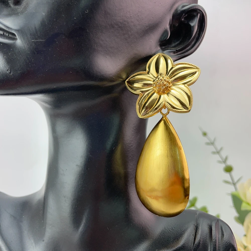Yuminglai Fashion Luxury Dubai Jewelry Accessories Superior Quality Goldplated Drop Earrings for Women FHK28377