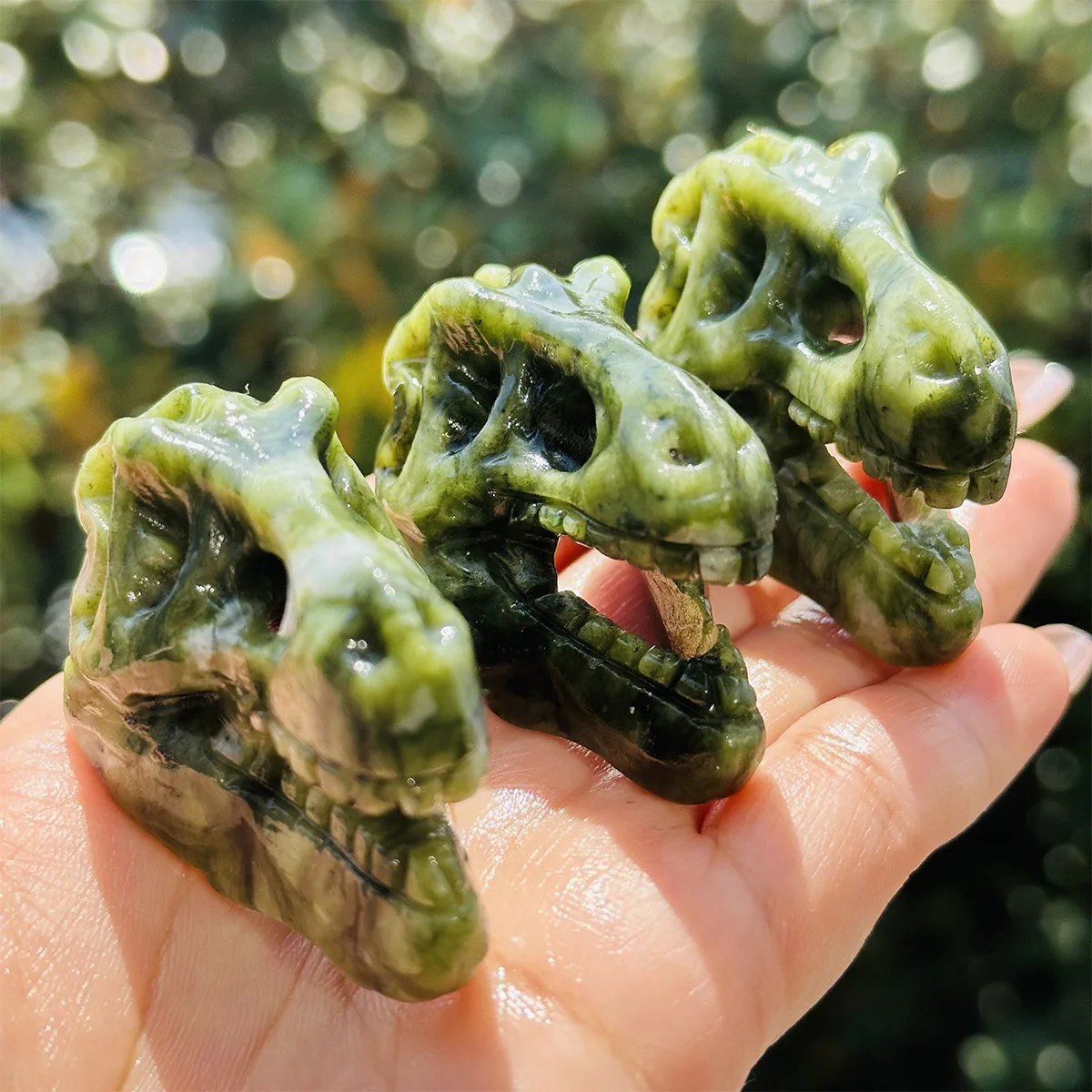 1 قطعة منحوتة باليد الطبيعية كريستال ديناصور الجمجمة هدية مثالية عيد الميلاد يضيف سحر فريد ديكور المنزل عشاق هدية احتفالية