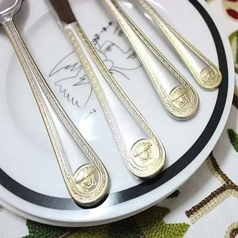 Vintage Western Gold Plated Dinnerware Dinner Fork Knife Set Golden Cutlery Set Stainless Steel Engraving Tableware