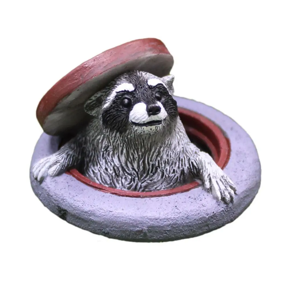 Q-version Miniature Raccoon Figurines Resin Manhole Cover Raccoon Resin Ornament Realistic Animals Cartoon