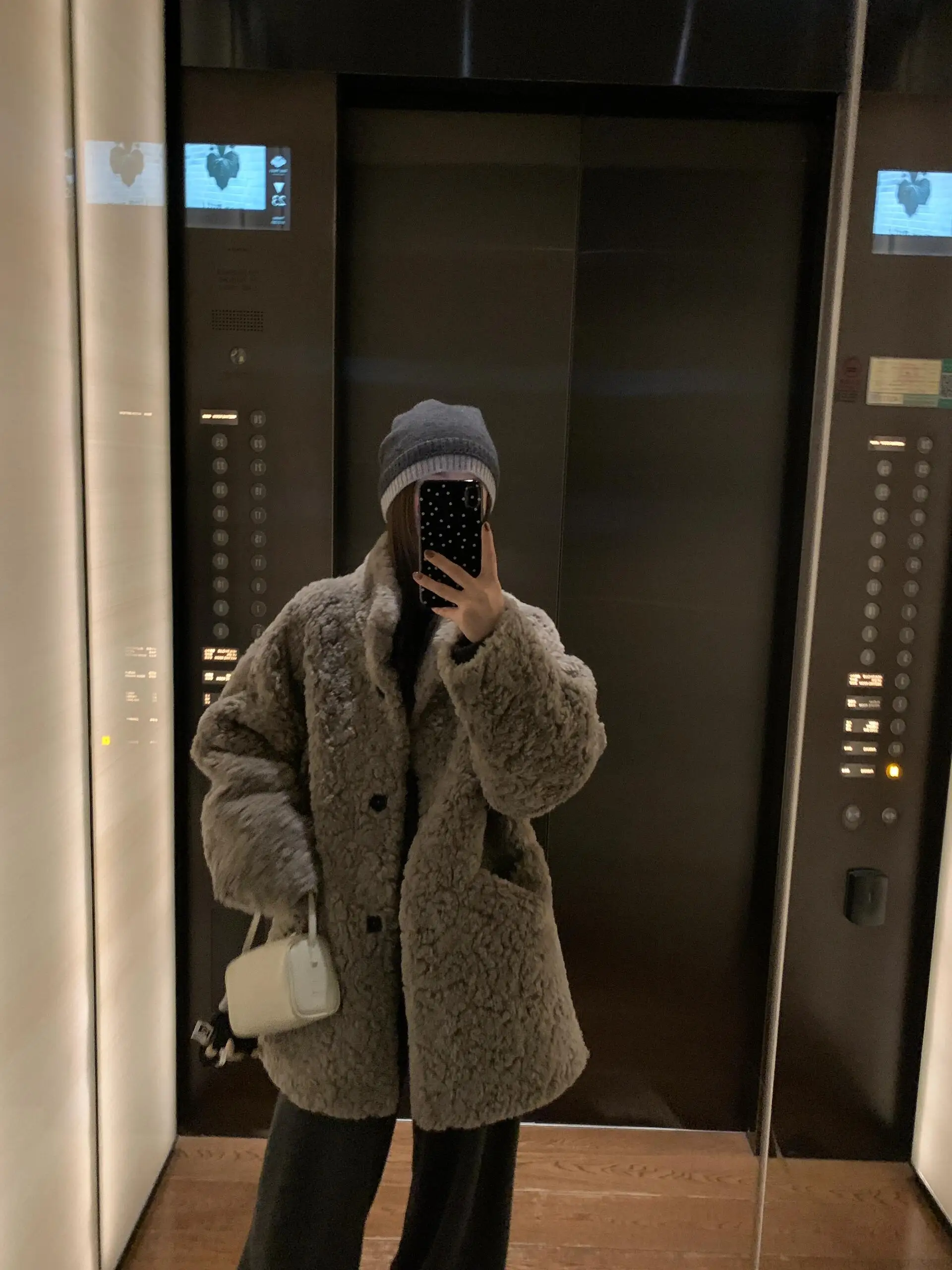 

Retro Sle Lamb Fur Jaet Women's Stand Collar Mid-Length One-Piece Coat Eco-Friendly Artificial Fur Warm Comfortable Coat