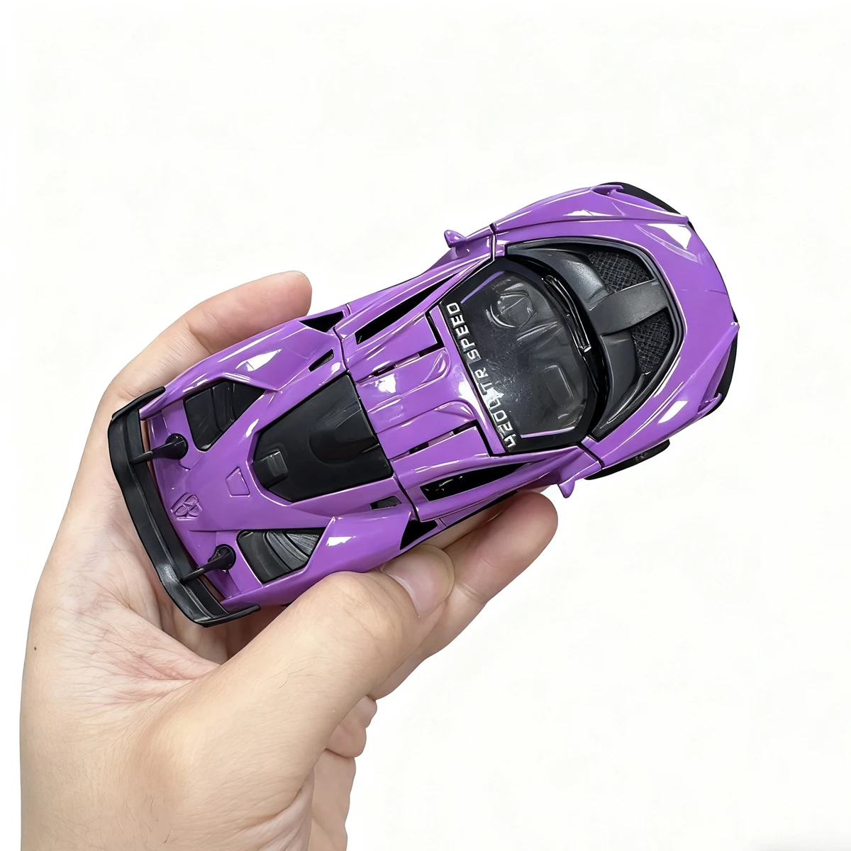 Ornamentos de modelo de carro de corrida fundidos em liga metálica que podem abrir portas e puxar para trás, presentes criativos para meninos e fãs de carros, acessórios de mesa