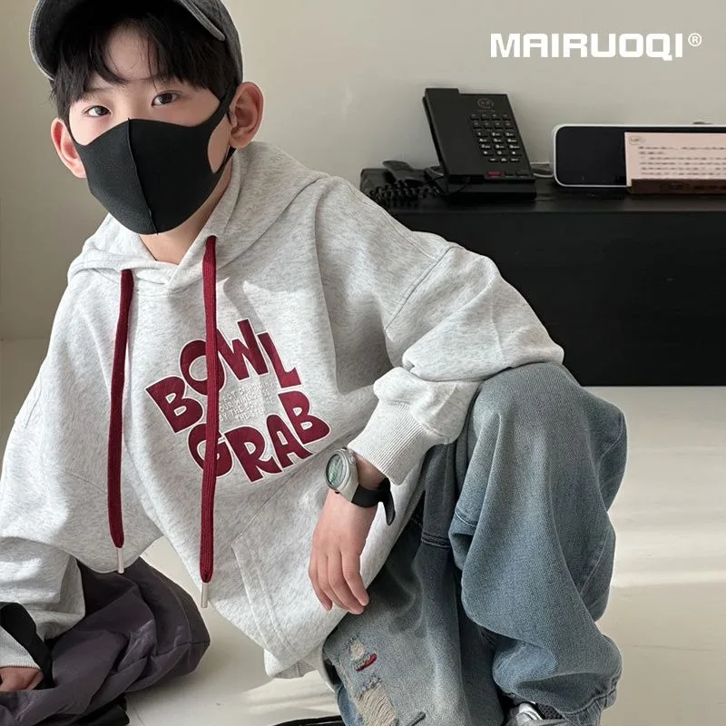 

Новинка 2023 года, весенне-осенний стильный модный детский топ с капюшоном для мальчиков среднего и большого размера — крутой весенний наряд