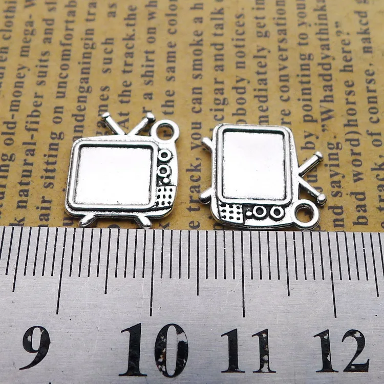 20pcs/lot 15*13mm  DIY Metal Alloy Antique Silver Retro Television Charm Pendant For Handmade Jewelry Making