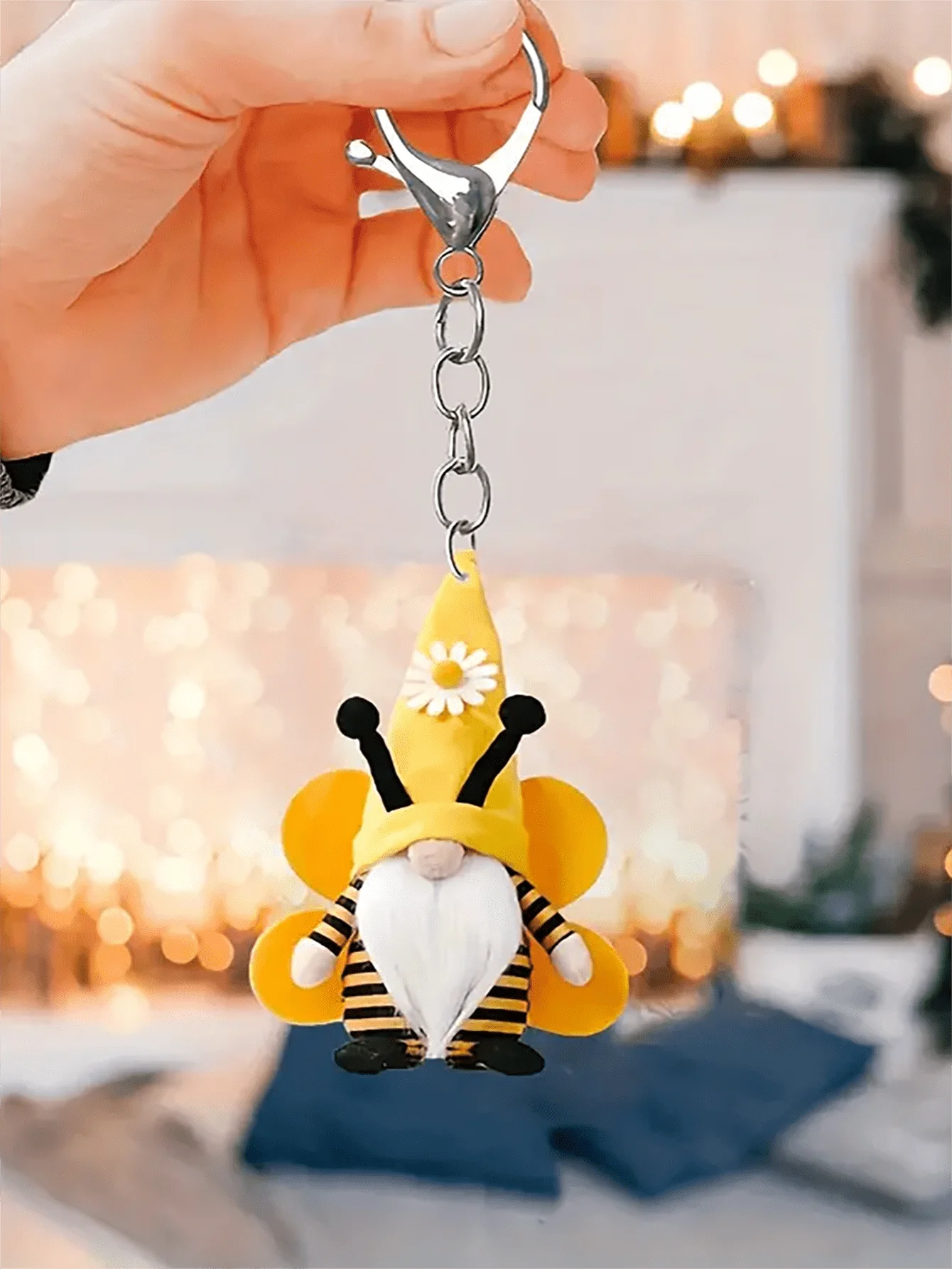 Sunflower and Grid Patterned Dwarf Themed Keychain Pendant Keychain Accessory Suitable for Wallets and Backpacks Easy to Install