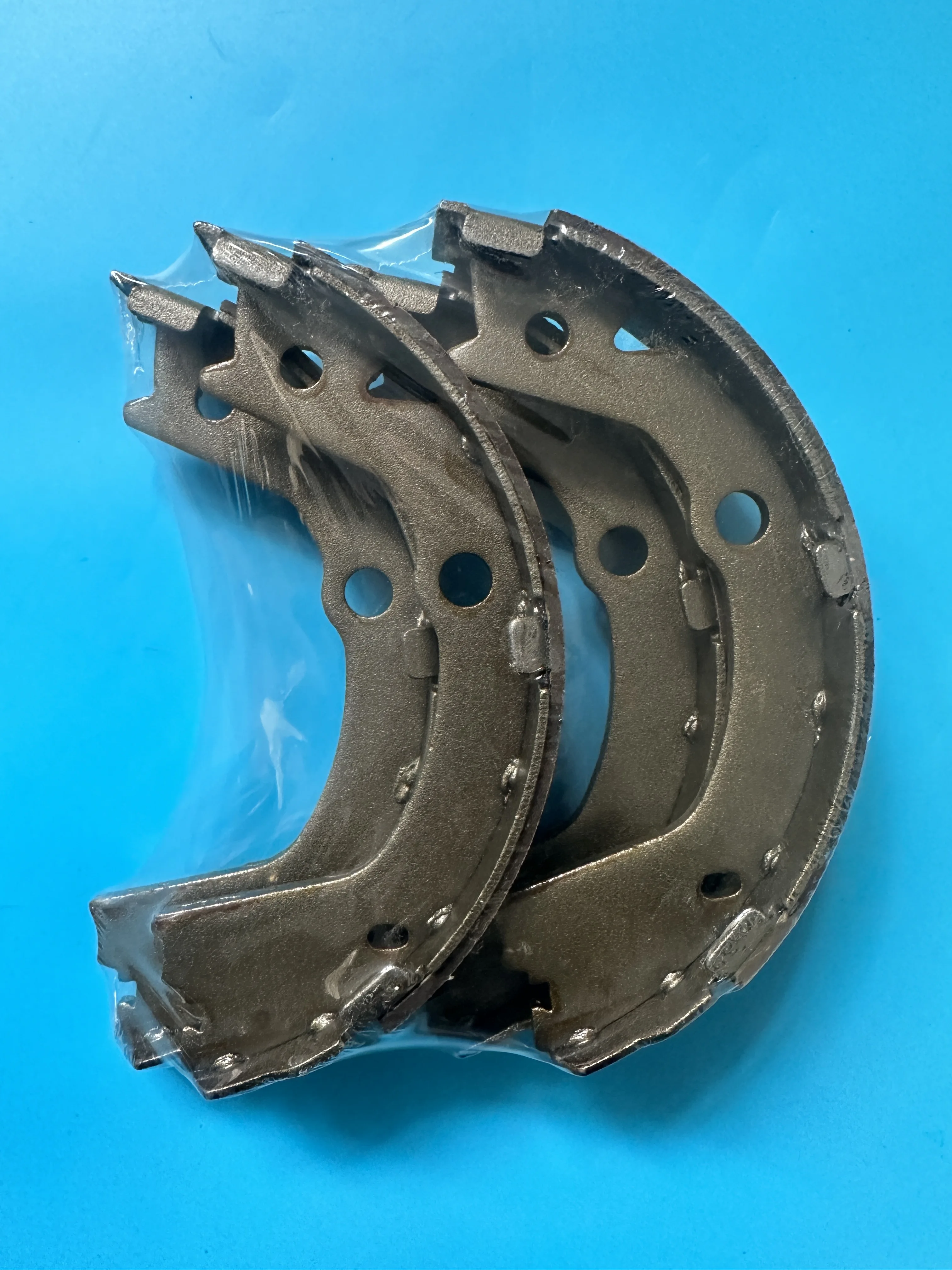 

Rear Brake Drum Shoe Set 4833A34000 For Ssangyong Korando C 2WD（2010-2018）