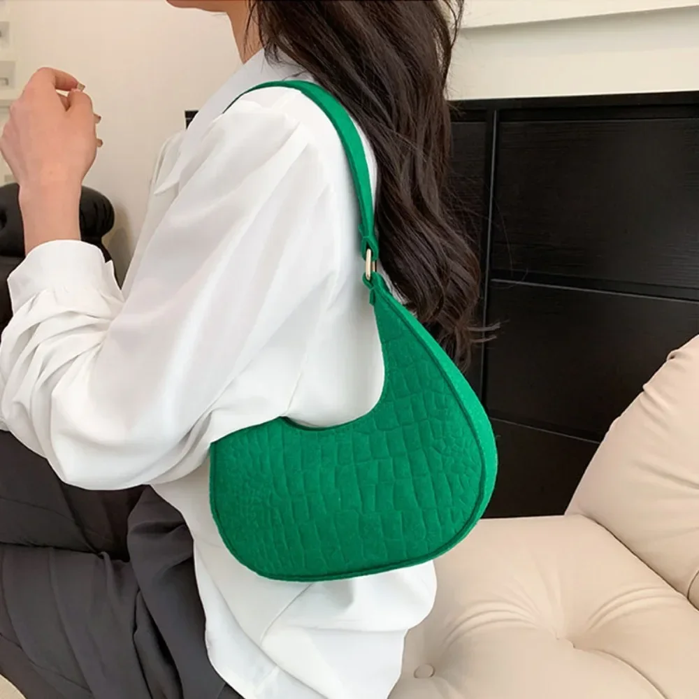 Women Bags Shoulder Retro Leisure Handbag Pure Felt Fashion Underarm Bag Crescent Saddle Bag for Ladies Advanced Armpit Bag 2024