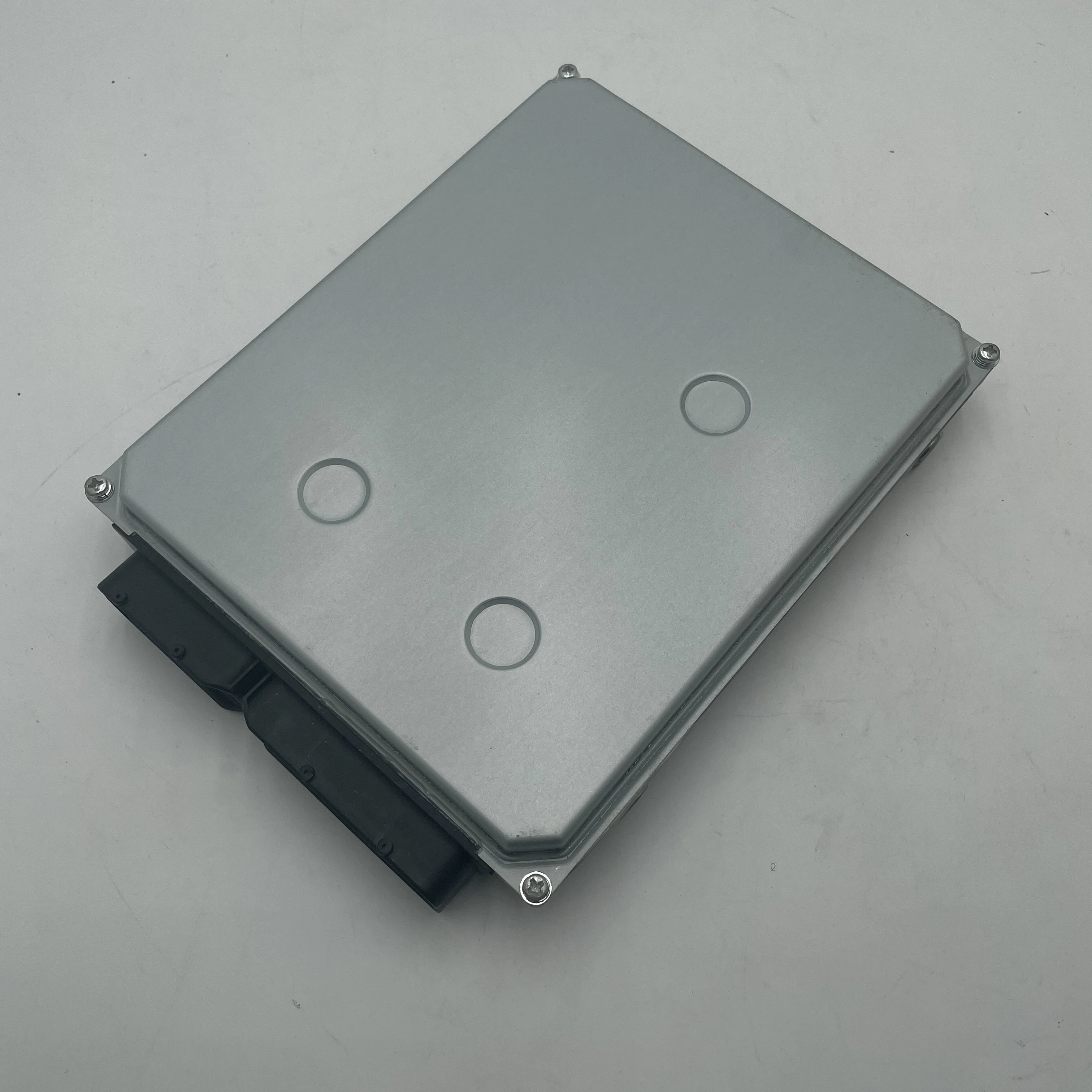 8982046851 8982224531 8982224530 8982224511 ECU ECM لشركة هيتاشي ZX200-3 ZX270-3 CASE CX350B سوميتومو حفارة ايسوزو 4HK1 6HK1