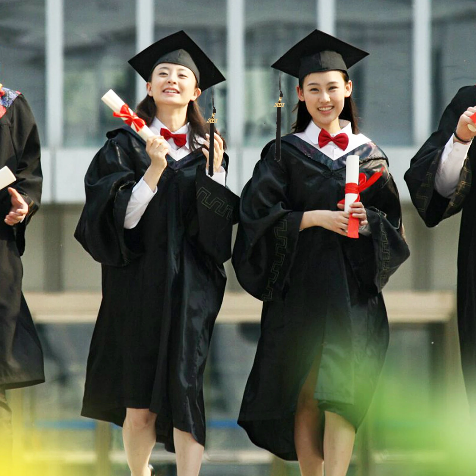 

4 Pcs Graduation Accessories Hat Tassel Pendant 2021 Charm Polyester Lightweight Graduation Accessory Bachelor Cap