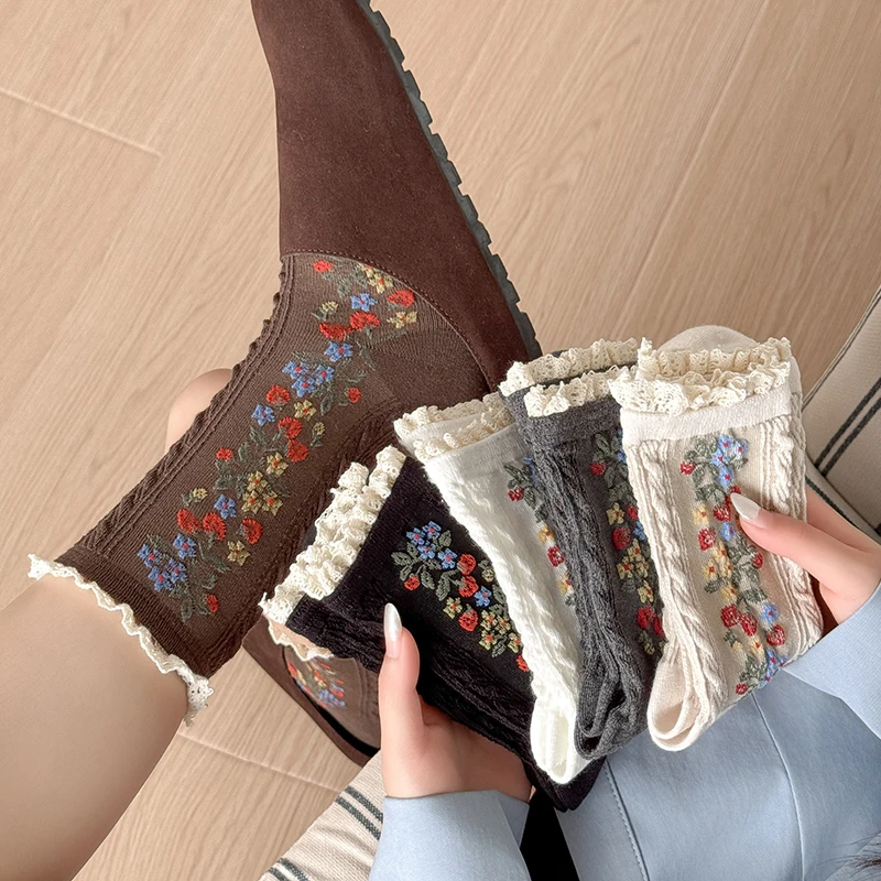 Fashion Women's Socks New Retro Japanese Style Hollow Out Lace Sweet  Long Socks Breathable Girls Flower Socks Casual