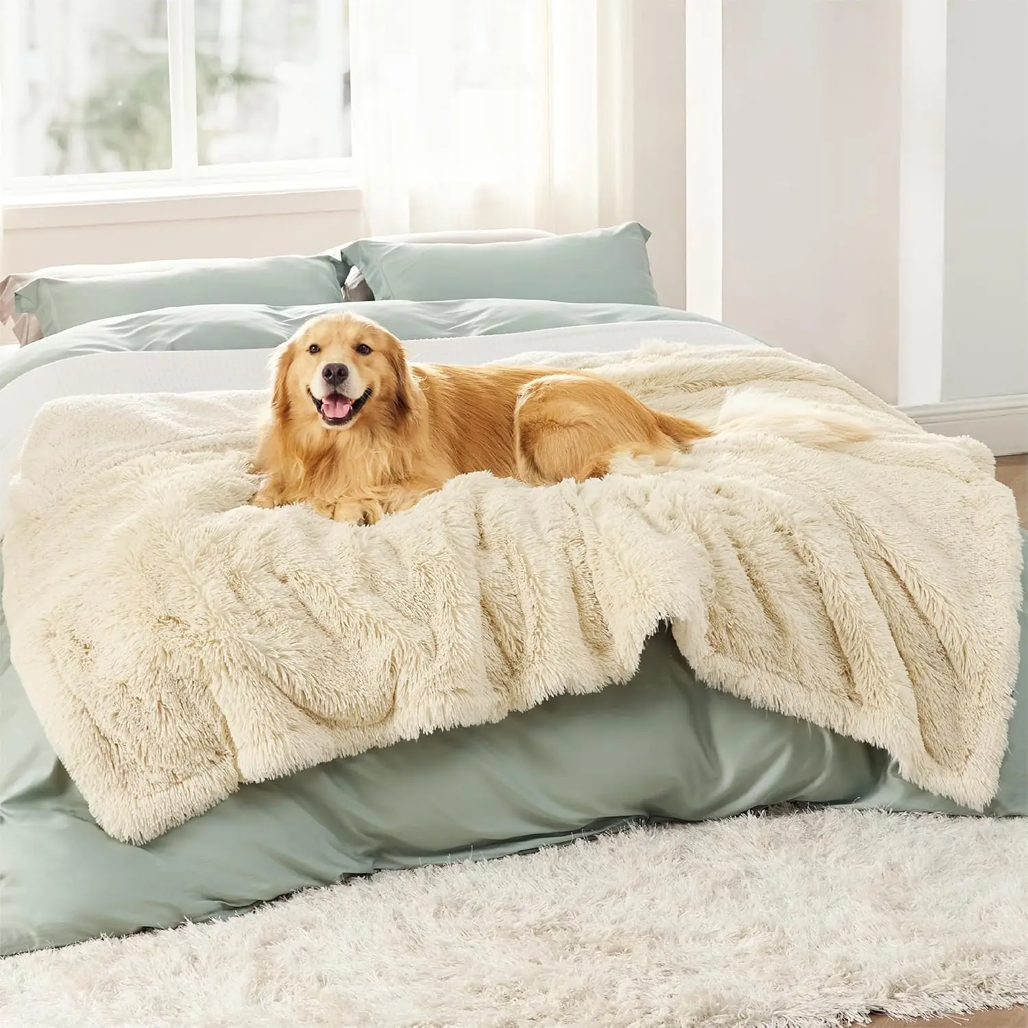 

Waterproof Pet Blanket for Large Dogs and Cats, Reversible Faux Fur Furniture Protector, Washable 60x80 Cream