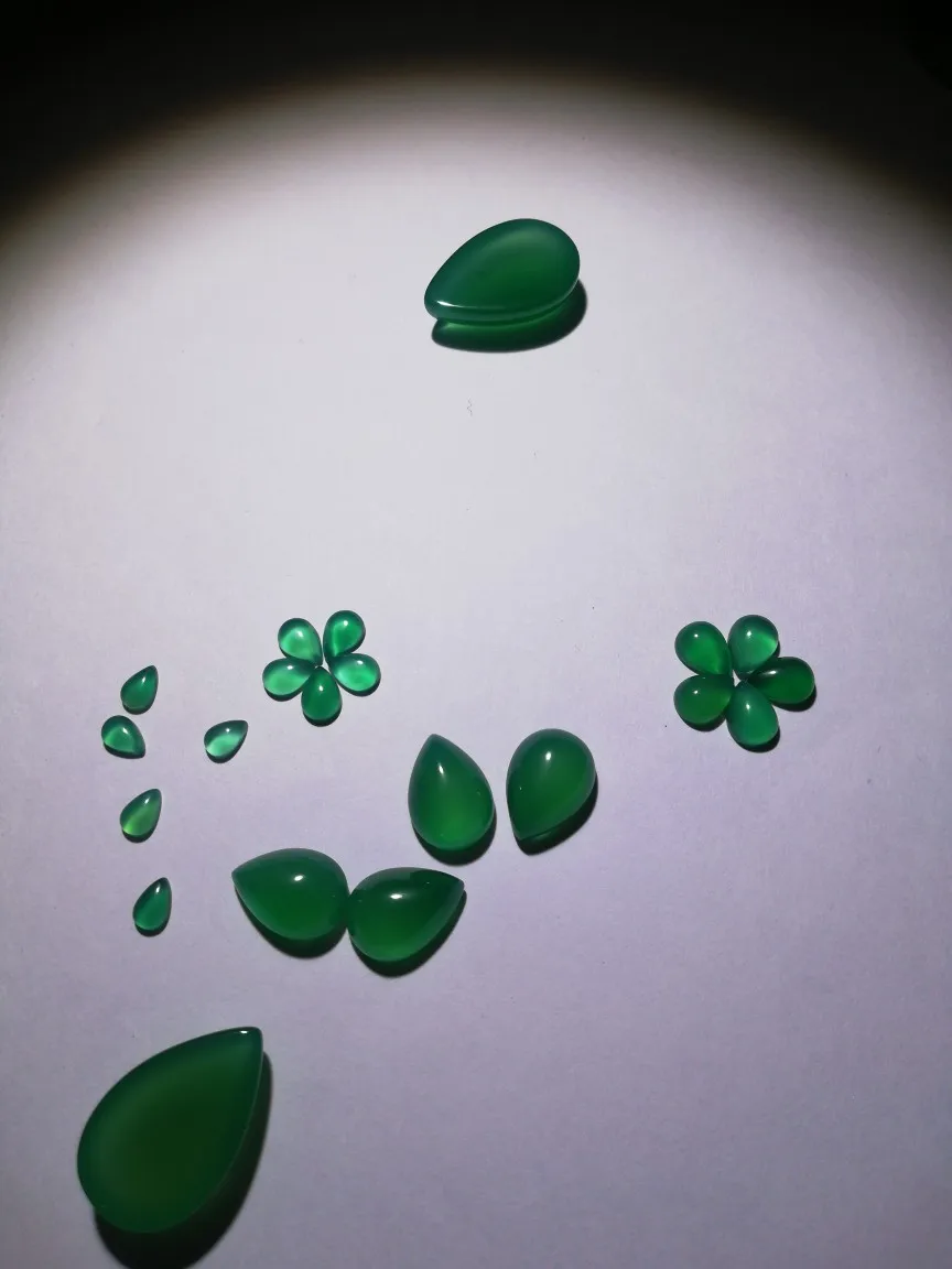 الجملة 10 قطعة الأخضر الوردي العقيق العقيق الخرز 10x14 مللي متر 12x16 مللي متر 13x18 مللي متر الكمثرى قطرة جوهرة كابوشون خاتم الوجه لصنع المجوهرات
