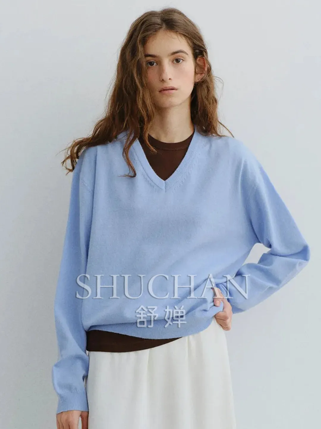 V-neck Wool Sweater Women's Autumn and Winter New High-end Loose Small Knitted Sweater
