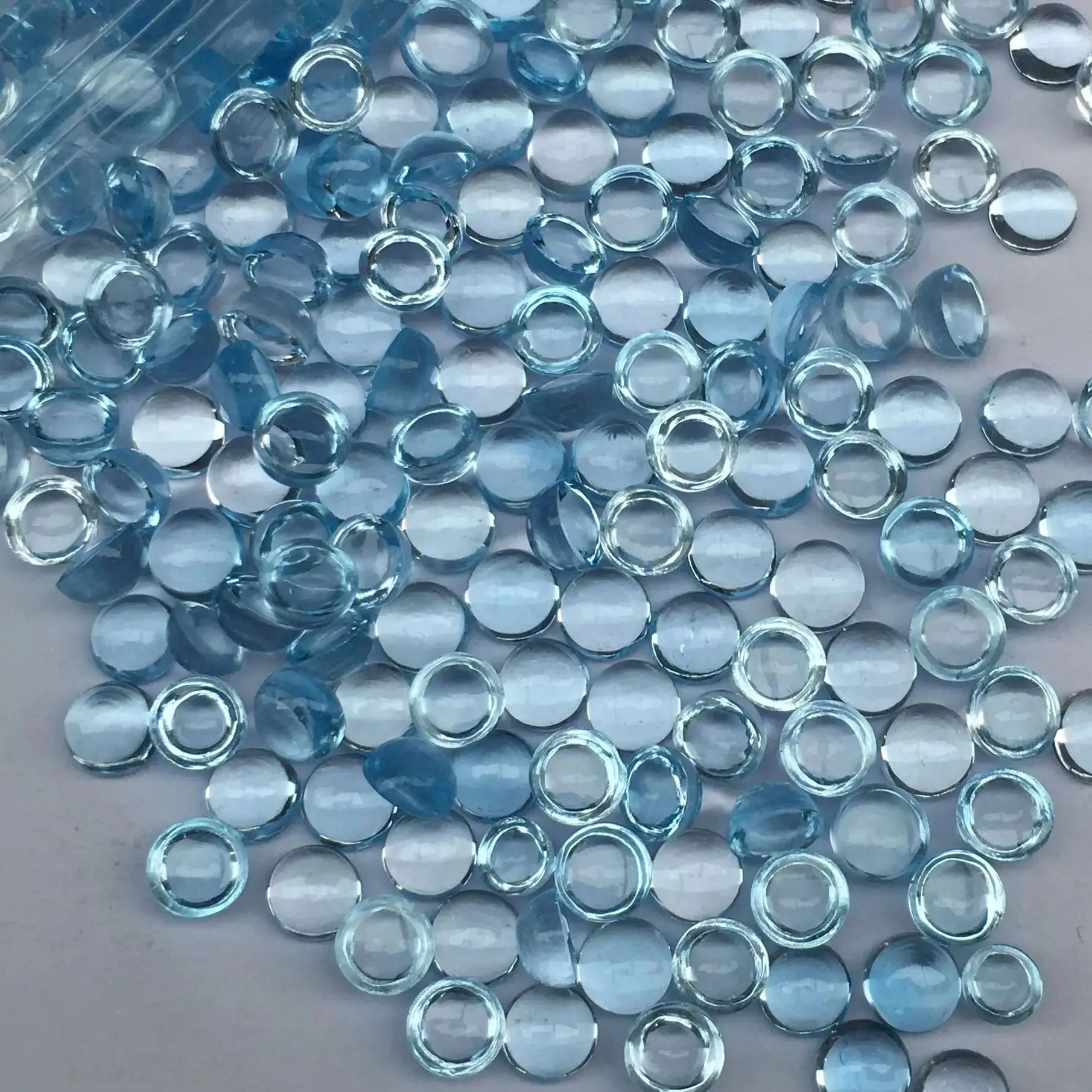 Wholesale 10pcs/pack Natural Sky Blue Topaz 3mm 4mm 5mm 6mm Round Cut Semi-Precious Gemstone Cabochon Ring Face For Jewelry