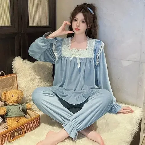 Girl Loose Large Size Lace Style Home Wear Island Velvet Nightgown new Autumn Winter Sweet and Lovely Princess Wind Solid Color