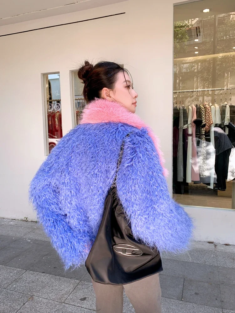 2025 Winter New Unique Design Blue Pink Contrasting Color Faux Fur Coat Women's Imitation Beach Sheep Woolen Short Jacket Ladies