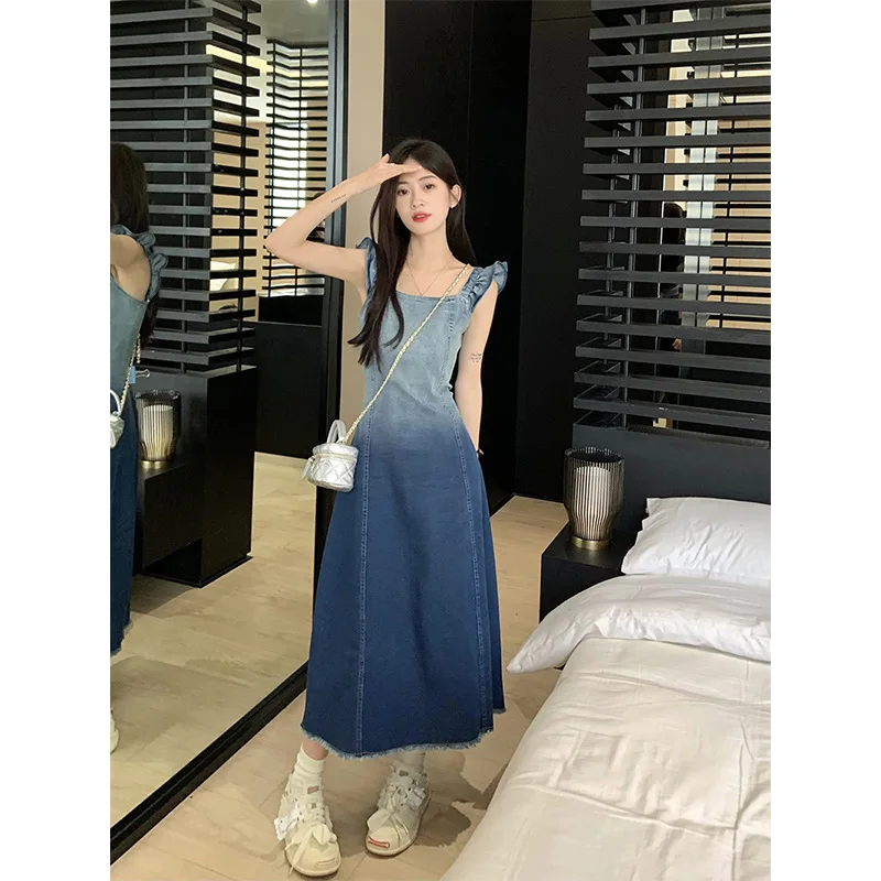 

2024 new gradient color cowboy strap dress, small flying sleeve design, waist slimming, A-line skirt type, fashion