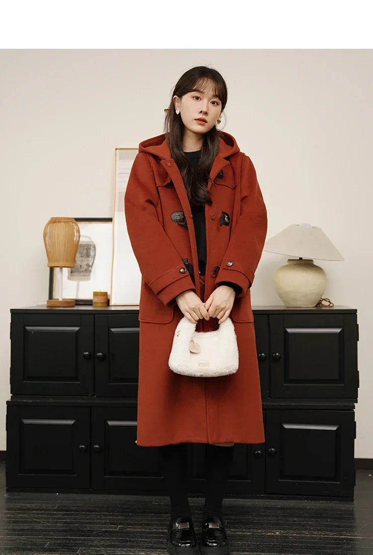 College Style Bear Embossed Horn Duffle Coat Women Wide-waist Wool-Like Overcoat with Button Details for 2025 Autumn and Winter