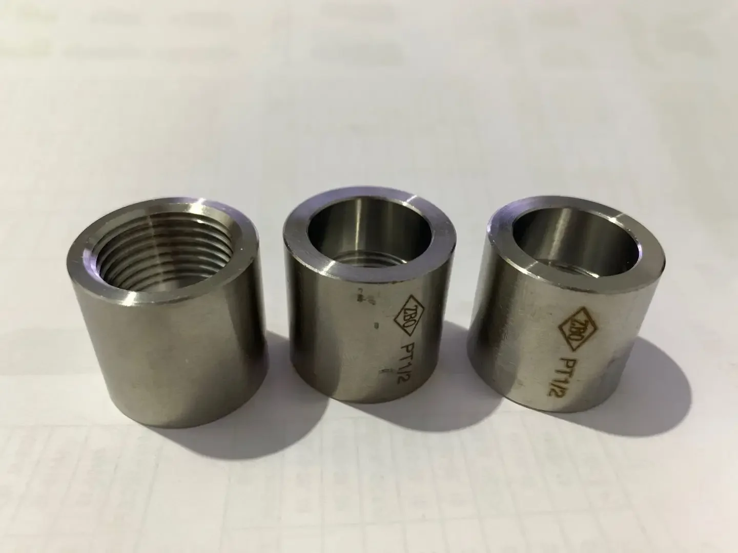 

LNG Dewar accessories stainless steel welded pipe 1/2 one-way joint NPT1/4 safety valve base connector