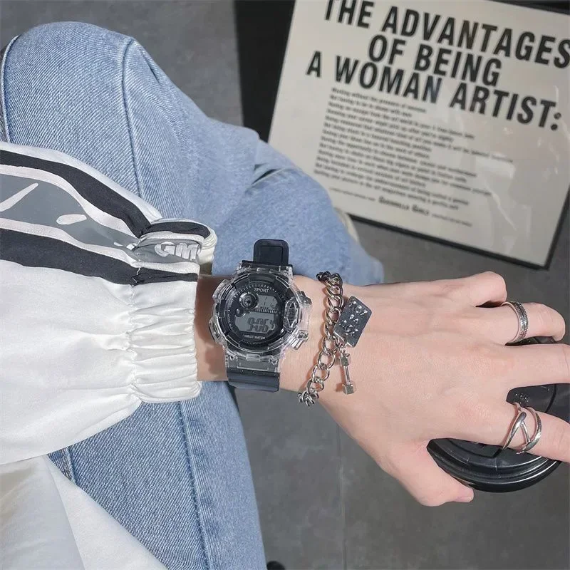 ファッション女性のスポーツデジタル腕時計学生氷河透明ガール防水電子時計 Relógios Feminino