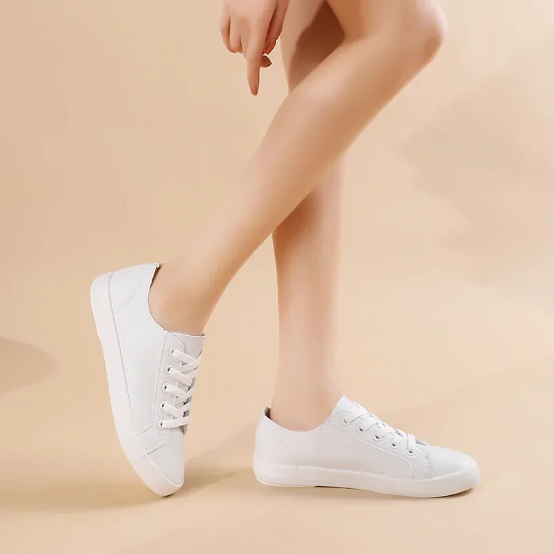 Men Women Shoes Fashion Couple Skateboard Shoes High Quality Leather Casual Shoes Lace Up Vulcanized Shoe Couple Sneakers Flats