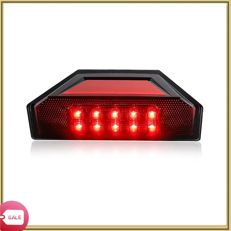 

Unique Tail Light LED Rear Brake Stop Lamp Tail Light Assembly 2412774 For Polaris Ranger 570 Full Size XP 900 RGR GENERAL 1000