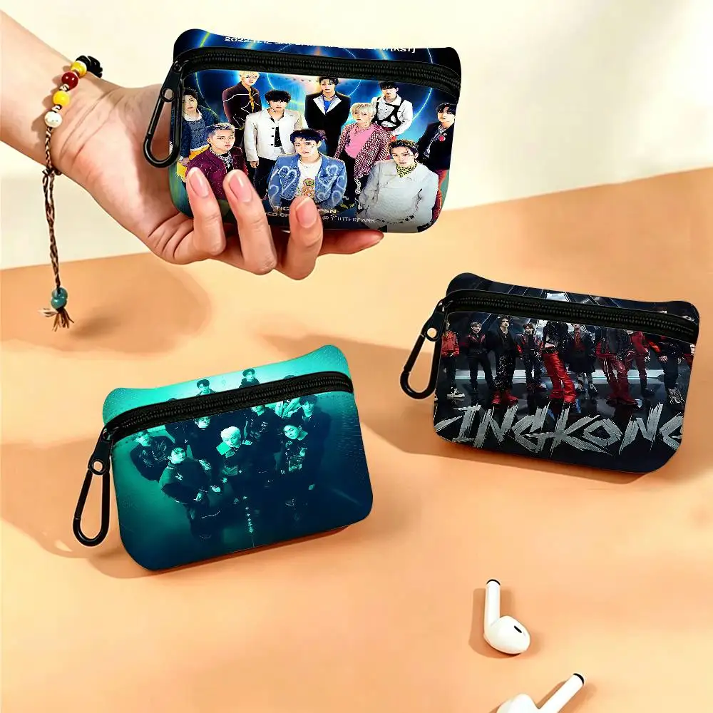 Kpop GROUP T-TREASURE Oxford Cloth Zipper Coin Purse Portable Hanging Key Pouch Organizer For Travel Cosmetic Bag