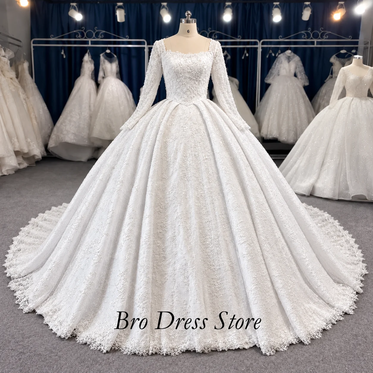Customized Square Neck Lace Wedding Dress Long Sleeves Beaded Ball Gown Bridal Dress Princess Wedding Gown Vestido De Novia
