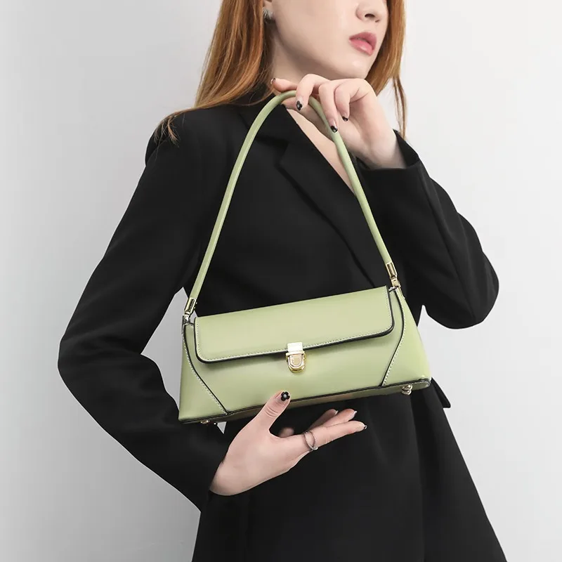 

New Armpit Bag, Fashionable Retro Women's Niche Baguette Bag, Shoulder Simple and Versatile OL Temperament Hand bag