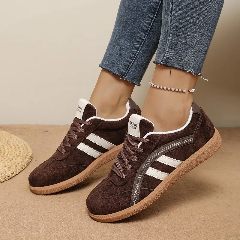 Sapatos casuais simples femininos novo tamanho grande rendas primavera e outono moda sapatos leves tênis de deslocamento diário