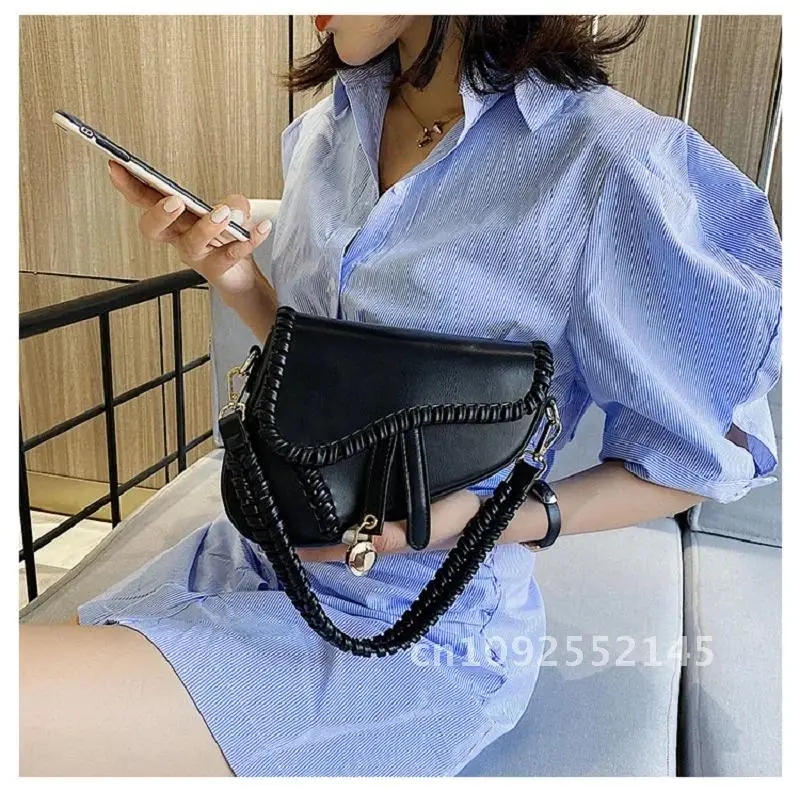 Underarm Shoulder Bag Single Bag Bag Handbag Saddle Travel Woman