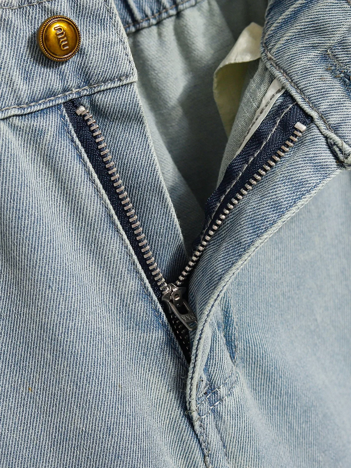 Jeans a gamba dritta ricamati azzurri retrò Pantaloni estivi a nove punte a gamba larga casual di grandi dimensioni in vita elastica sottile da donna