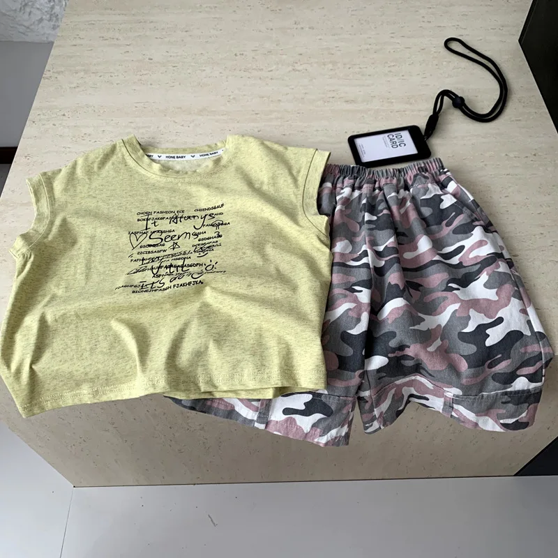 Children CLothes Set 2026 Summer New Fashionable Cartoon Vest and Camouflage Shorts Stylish Boys Simple Two Piece Set