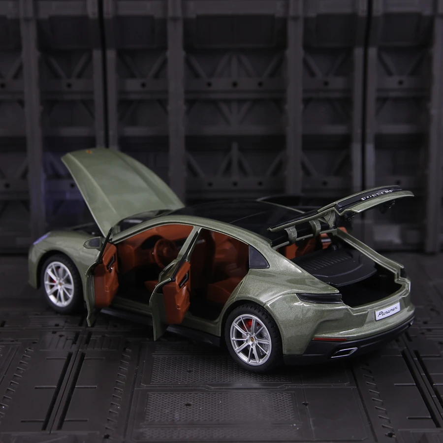 1:24 Simulation Panamera alloy supercar model with steering suspension, rebound force, sound and light, car ornament gift