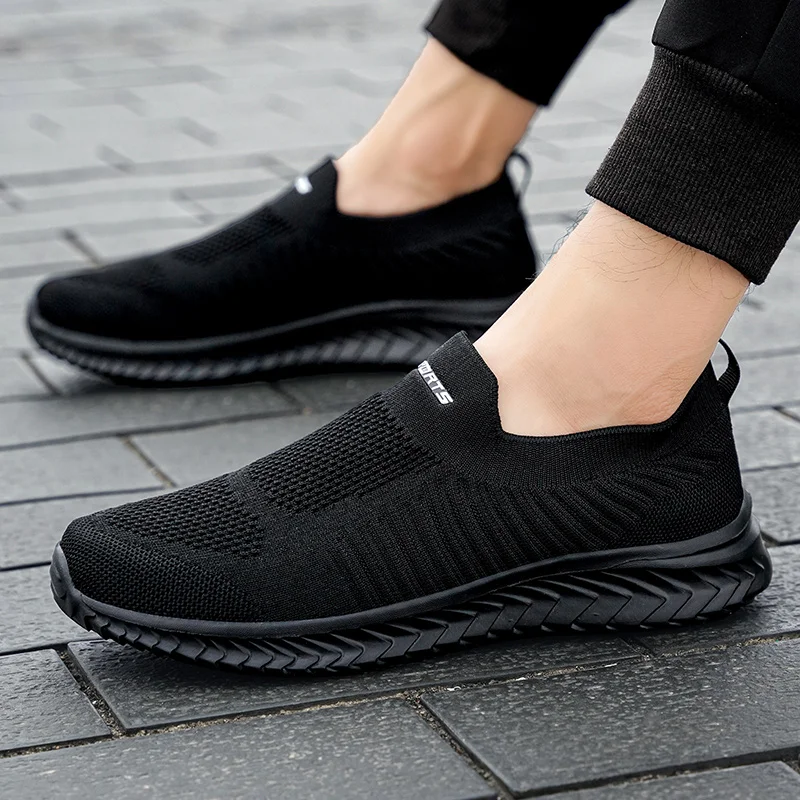 Men Shoes Lightweight Sneakers Men Fashion Running Shoes Breathable Slip On Wear-resistant Men Sneakers Zapatillas Hombre