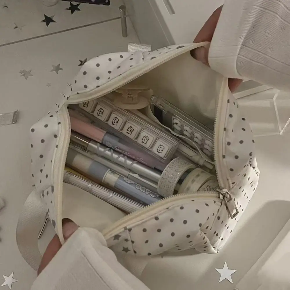 مقلمة كرتونية بيضاء متعددة الوظائف على شكل نجمة بولكا نقطة حقيبة أدوات مكتبية ذات سعة كبيرة حقيبة أقلام اللوازم المدرسية