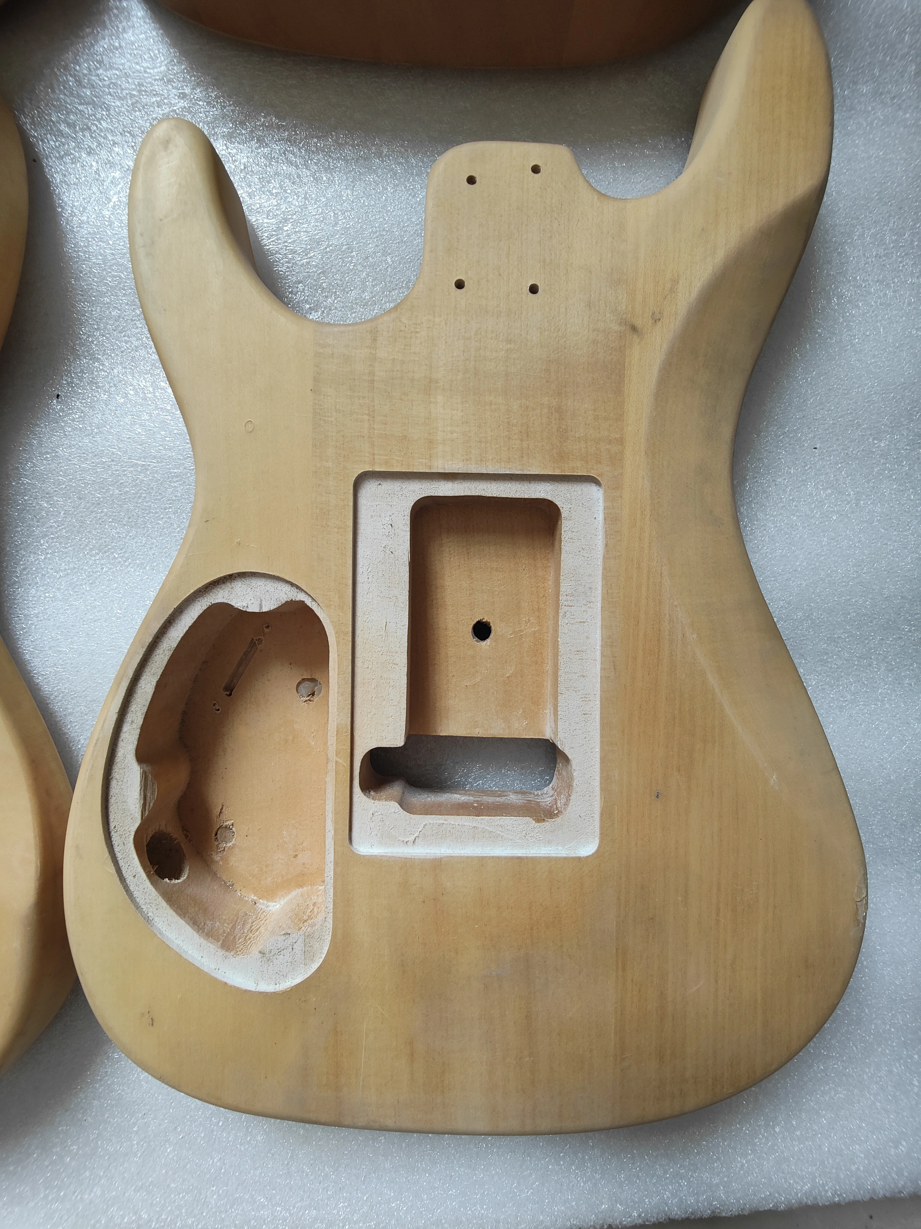 Flame Maple Veneer Basswood Blank Electrc Guitar Body Floydrose DIY Replace Part Unfinished HH Pickups Floyd Rose Tremolo Bridge