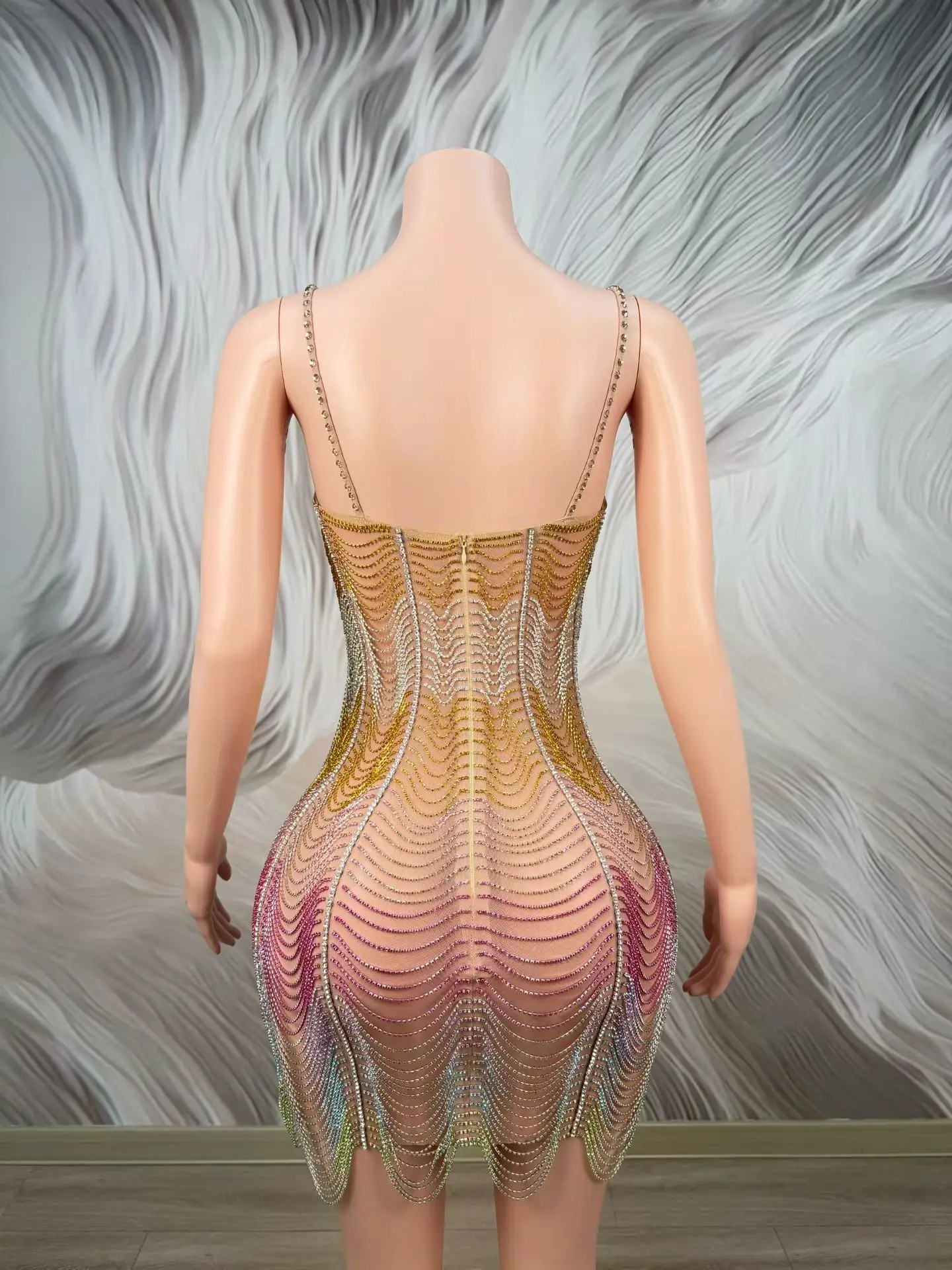 Hezi Luxury Handset Multicolor Gradient Rhinestone Mesh Mini Dress V Neck Chain Straps Wavy Line Slim Fit Evening Club Costume