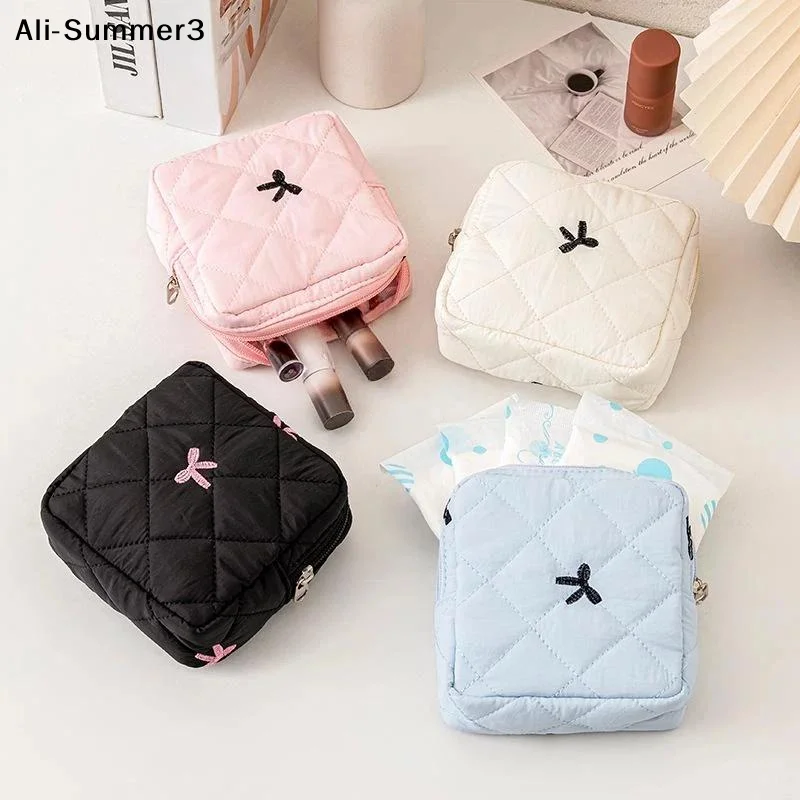 【AH】Large Capacity Sanitary Napkin Storage Bags Cartoon Bow Portable Girls Physiological Period Tampon Organiser Bag Pouch
