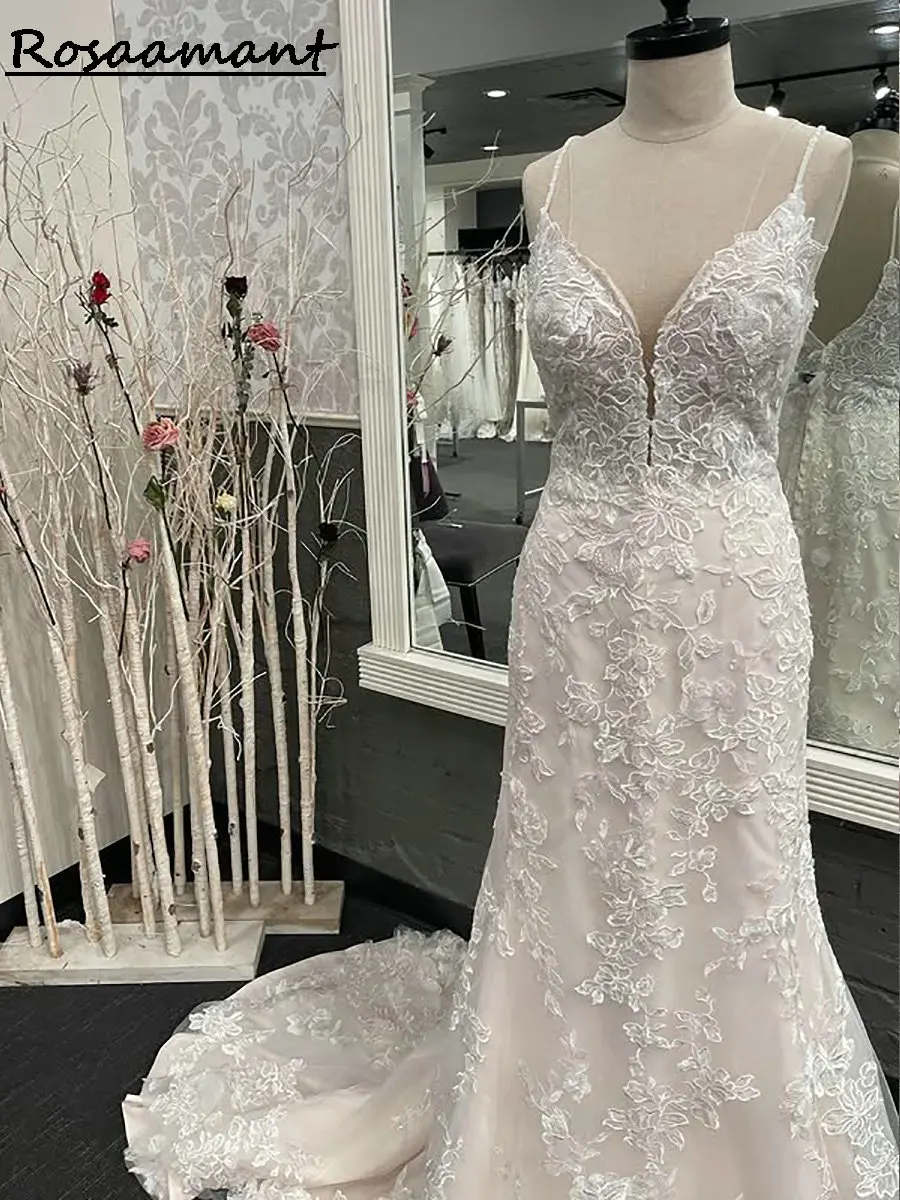 

Elegant V-Neck Spaghetti Straps Mermaid Wedding Dresses Sleeveless Appliques Lace Country Bridal Gowns