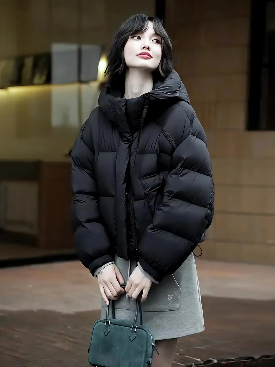 Damen Daunenjacke in Weiß, Winter-Warme Einfarbige Kapuzenjacke, Trendige Lässige Oversize-Jacke mit Reißverschluss