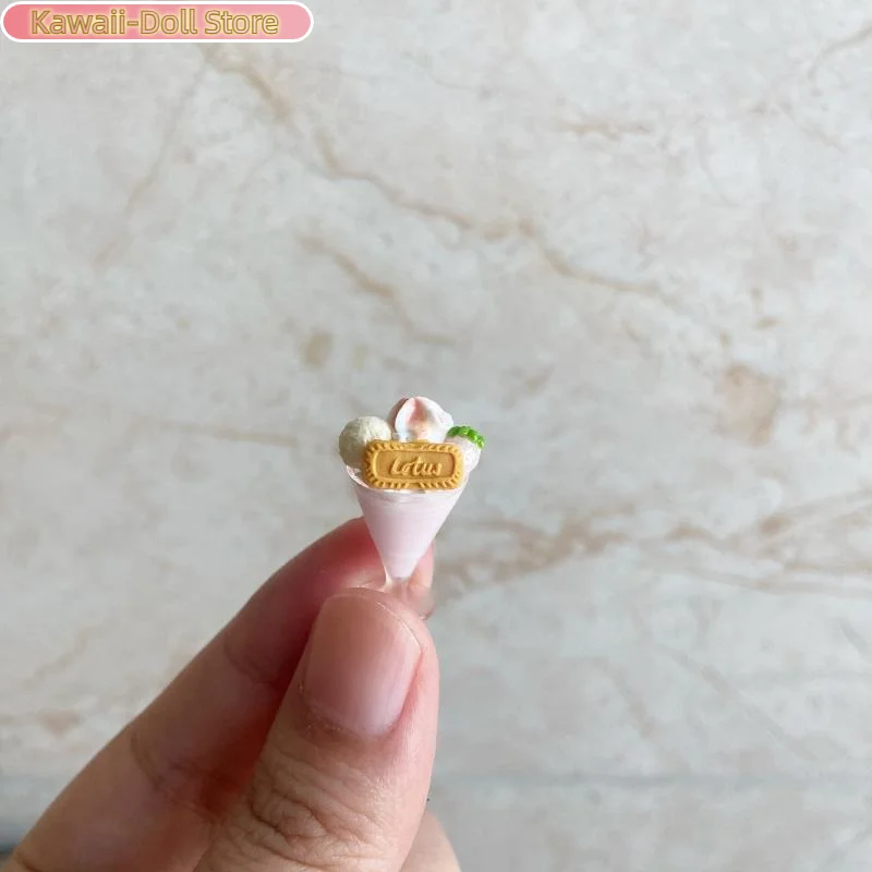 

1 Set Pink Strawberry Ice Cream Cup Miniature Dollhouse Food Toy Mini Scene Model For Doll Accessories Kids Gift
