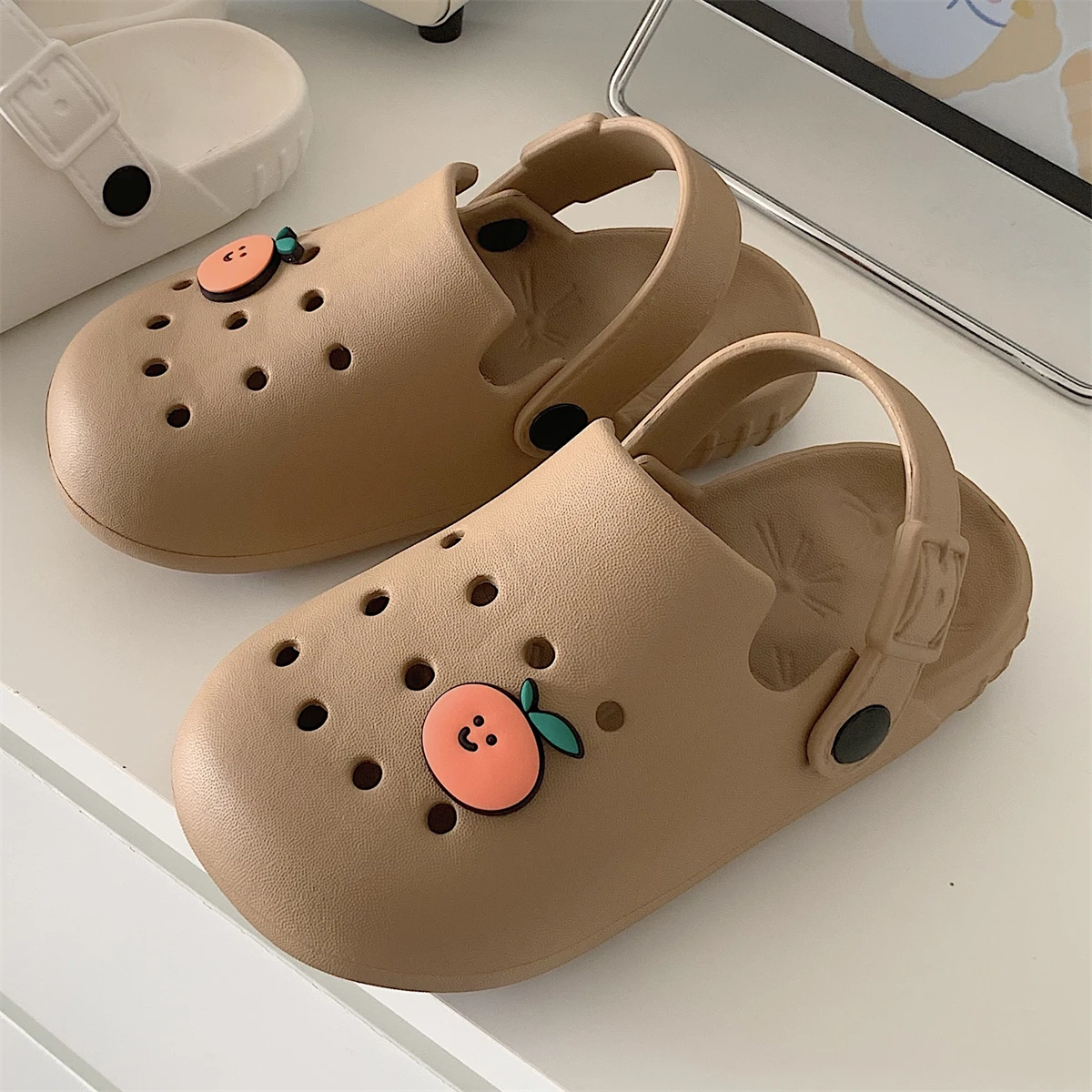 얇은 스트립 부모 자식 다공성 신발 여성 여름 3 입 겉옷 비치 탈취제 에바 미끄럼 방지 닫힌 발가락 샌들 