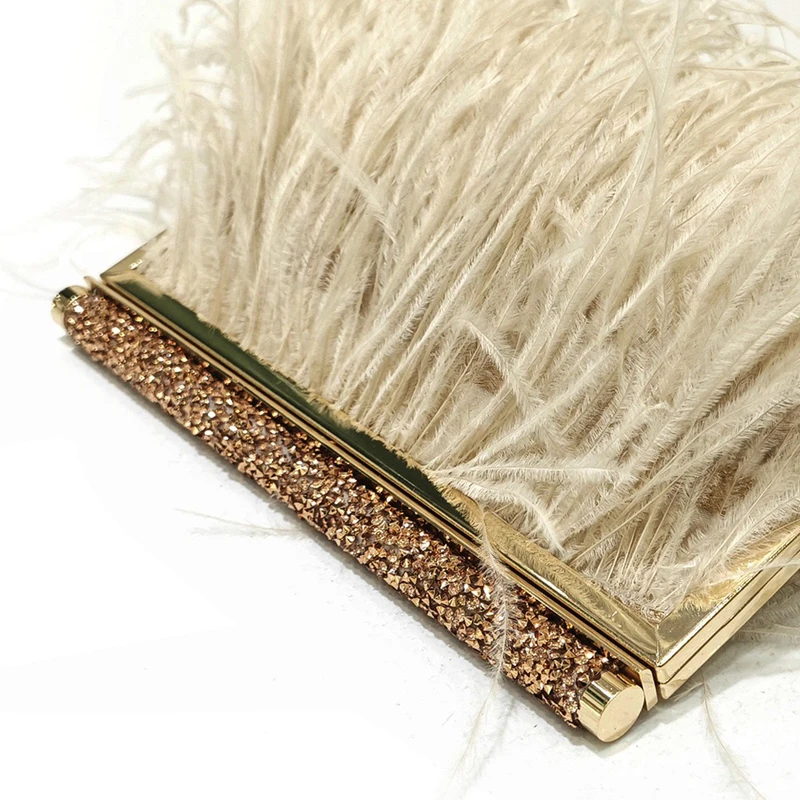 Bolsos de noche de moda con marco de metal para mujer bolsos y carteras de diseñador de lujo novedad 2026 bolso de hombro con cadena pequeña y decoración de plumas de avestruz alta calidad envío gratis