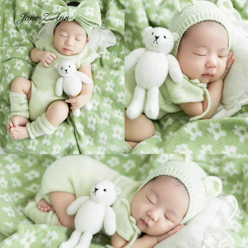 

Newborn photgraphy outfit baby photo props bear theme costume with light green ear bonnet bodysuit socks white bear doll