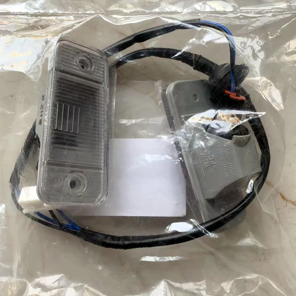 Geunine Trunk License Lamp Assy 92501-2B000 For Hyundai Santa Fe 2006-2012 925012B000 925012B050 925012B001