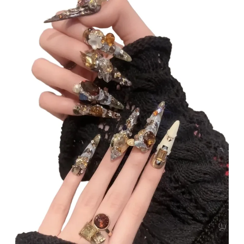 Precision adhesive nail art luxurious design, complex acrylic artificial nails