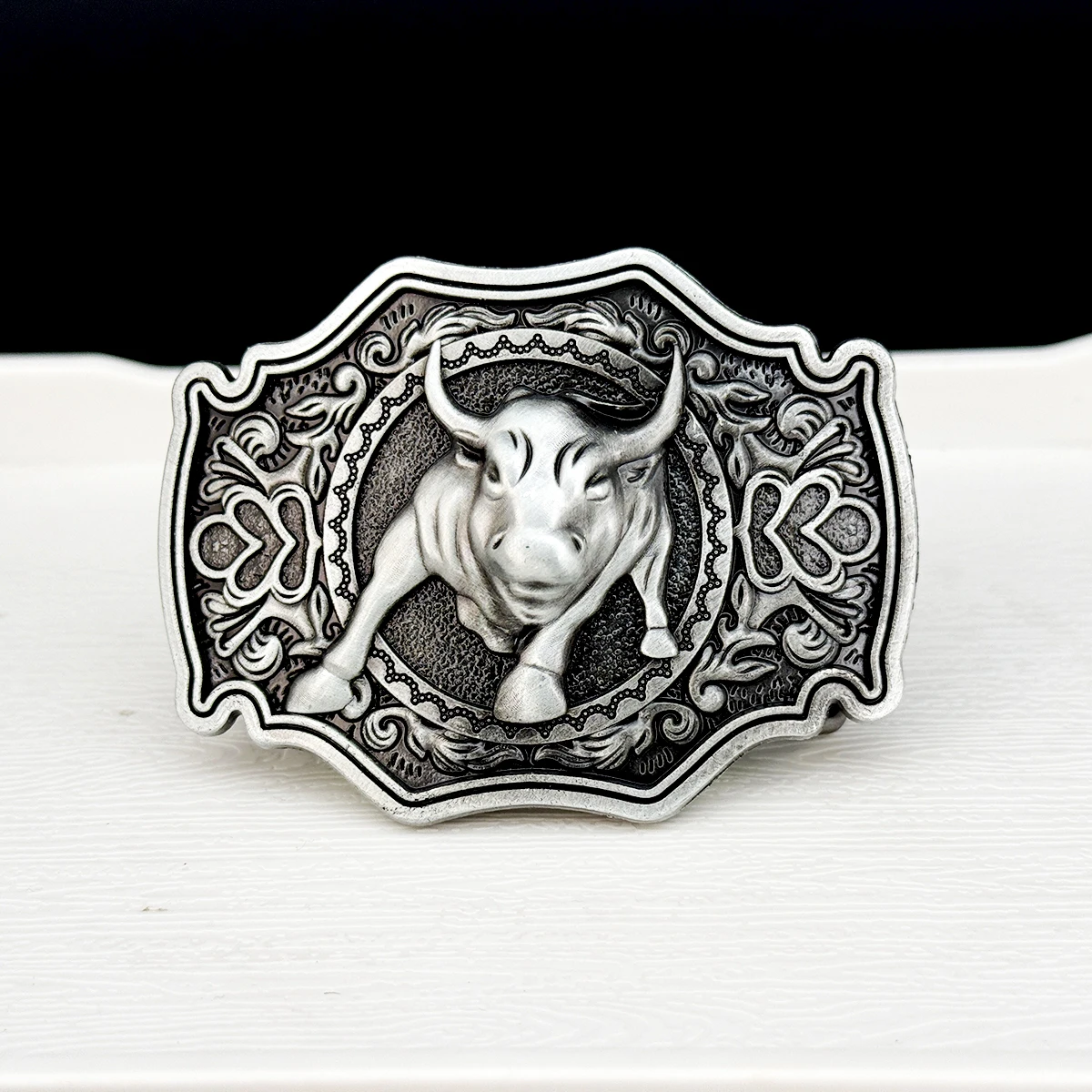 مشبك حزام جلدي كلاسيكي بنمط رأس الثور على الطراز الغربي العتيق، حزام خصر من سبائك الزنك عالي الجودة