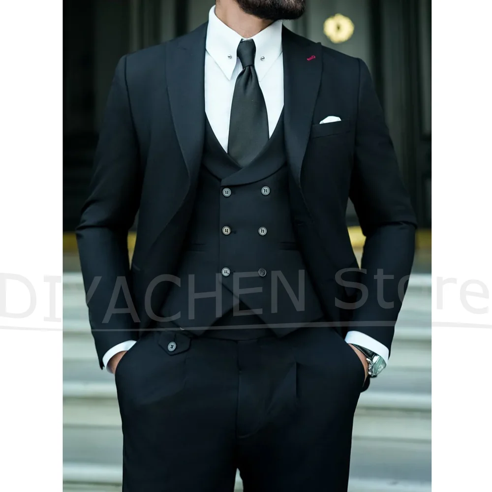 

Men Suits Black Chic Peak Lapel Wedding Groom Tuxedos Single Breasted Tailor-made Outfits Fashion Suit (Blazer+Vest+Pants)